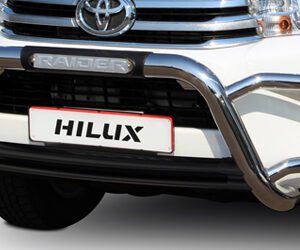Hilux GD6 Louvre Stainless/Steel Wrap Around Nudge Bar