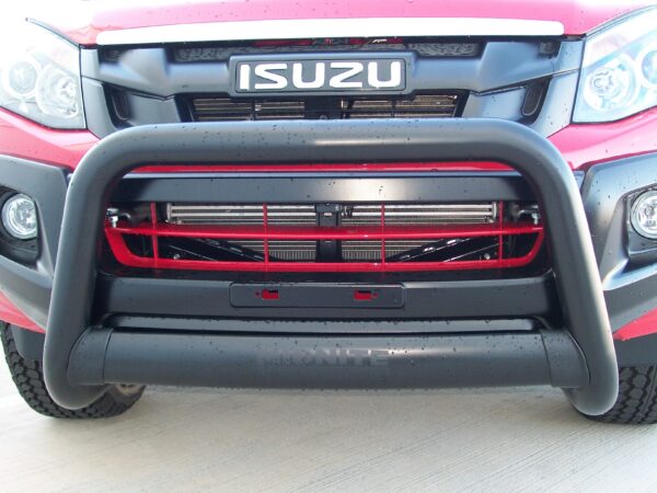 Isuzu D-Max black oval stainless steel nudge bar